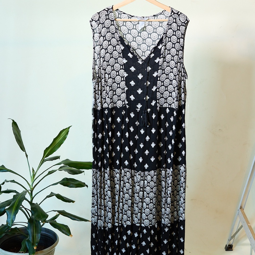 Catherines Black and White Maxi Dress